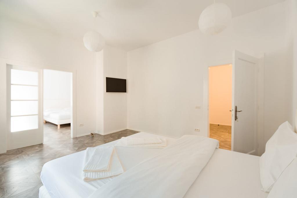 M&F Apartment Braşov Esterno foto